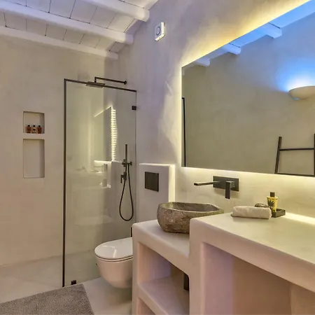 Mykonian Mews Hotel 3*