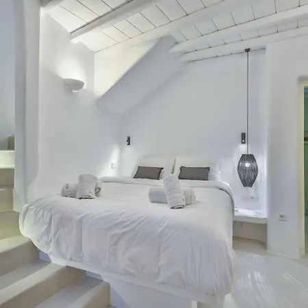 Отель Mykonian Mews 3*