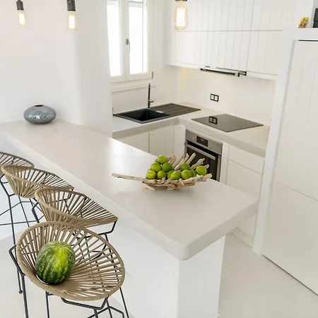 Mykonian Mews Hotel 3*