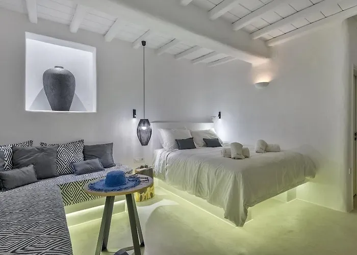 Mykonian Mews 3* Pszarú